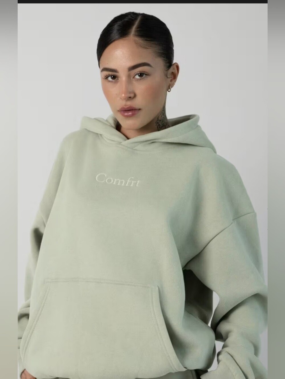 Comfrt Embroidered Hoodie - Light Sage Medium